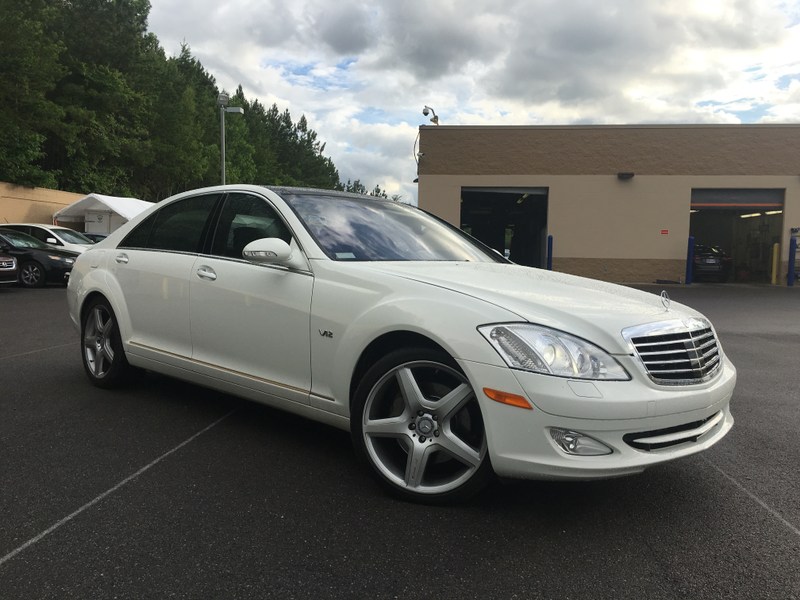 Illustration for article titled A V12 Makes Even the Worst S-Class Great